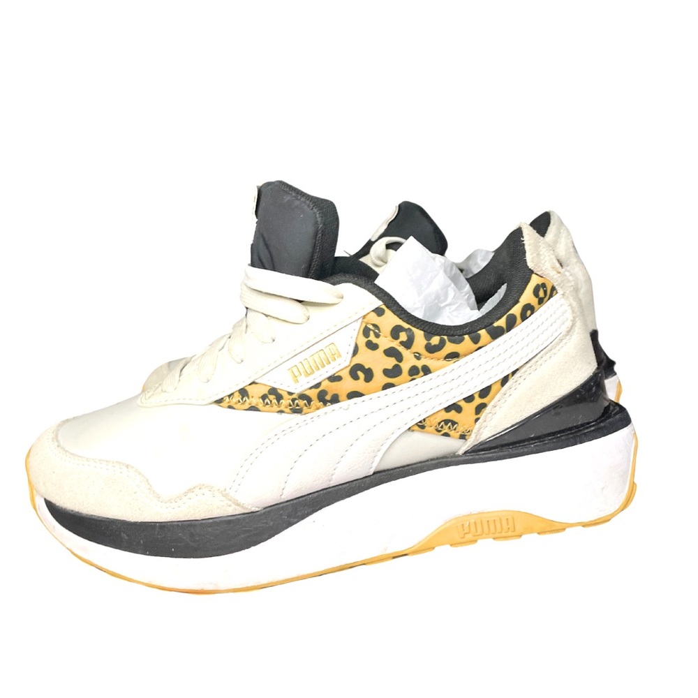 PUMA SNEAKERS! GIRLS!!!